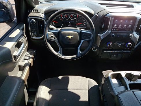 Used 2022 Chevrolet Silverado 1500 LT image 11