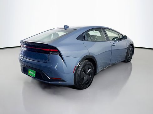 Used 2023 Toyota Prius LE image 10