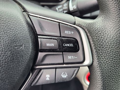 Used 2019 Honda Accord LX image 23