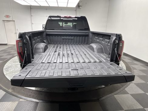 Used 2024 GMC Sierra 2500 AT4 w/ AT4 Premium Plus Package AWD/4WD image 36