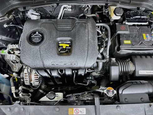 Used 2024 Kia Soul LX w/ Option Group 015 FWD image 27
