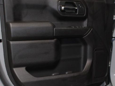 Used 2024 Chevrolet Silverado 1500 Custom Trail Boss w/ LPO, Dark Essentials Package image 16