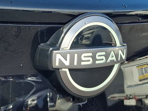 Used 2024 Nissan Ariya AWD image 35