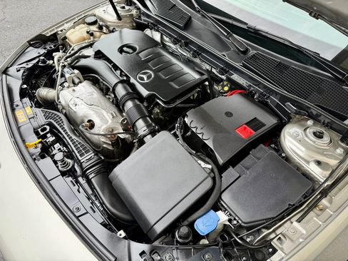 Used 2019 Mercedes-Benz A 220 4MATIC image 10