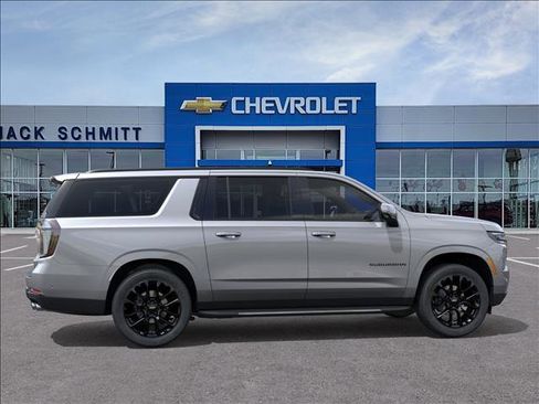 New 2026 Chevrolet Suburban RST AWD/4WD image 5