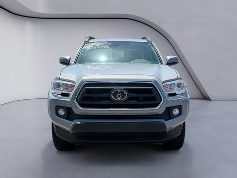 Used 2021 Toyota Tacoma SR5 AWD/4WD image 8