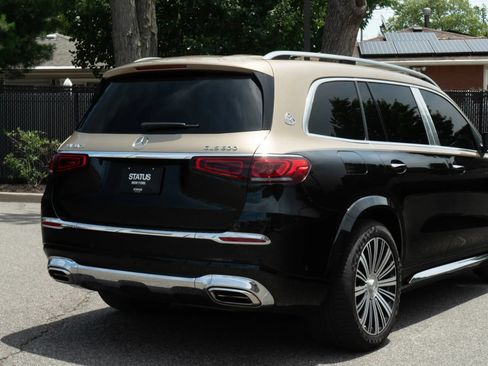 Used 2023 Mercedes-Benz Maybach GLS 600 4MATIC image 37