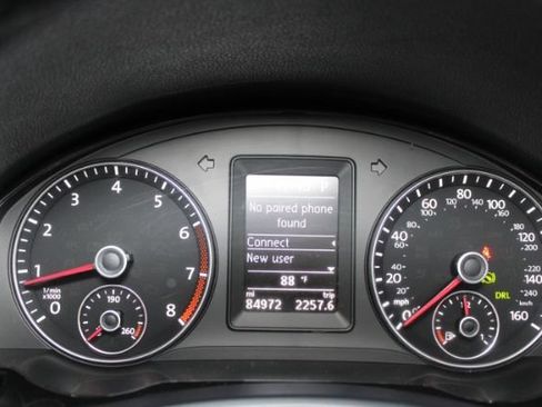 Used 2013 Volkswagen Eos Komfort FWD image 21