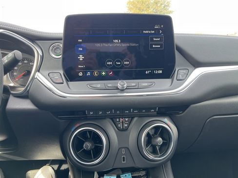 Used 2023 Chevrolet Blazer LT w/ Driver Confidence Package image 13