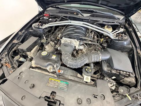 Used 2006 Ford Mustang GT RWD image 22