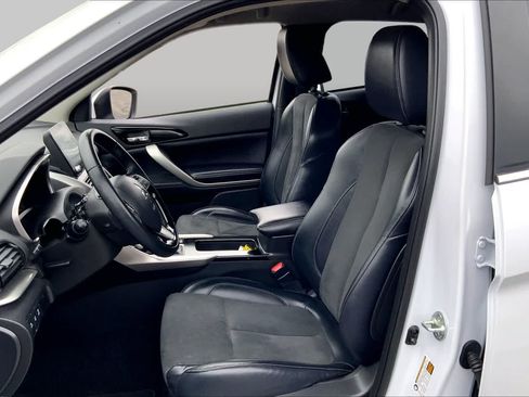 Used 2024 Mitsubishi Eclipse Cross SE AWD/4WD image 8