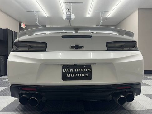 Used 2017 Chevrolet Camaro SS RWD image 19