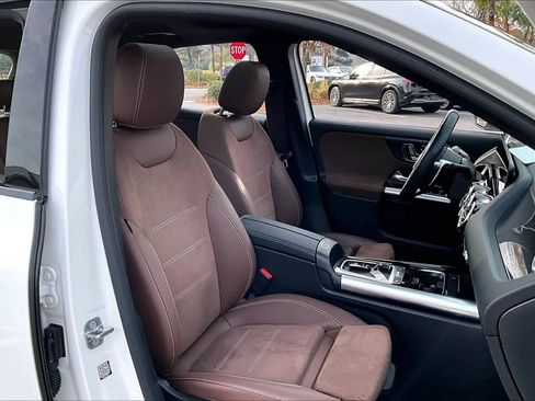 Certified 2025 Mercedes-Benz GLA 35 AMG 4MATIC image 9