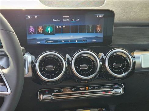 New 2026 Mercedes-Benz GLB 250 image 12