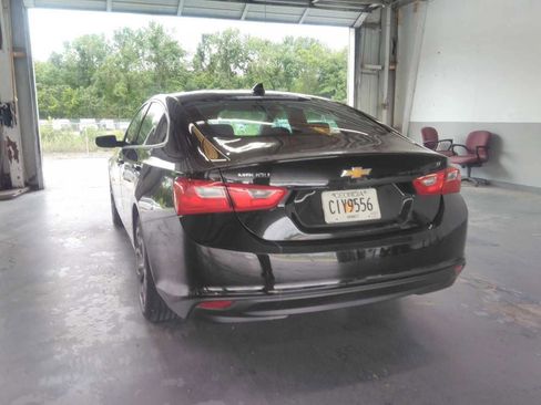 Used 2024 Chevrolet Malibu LT FWD image 2