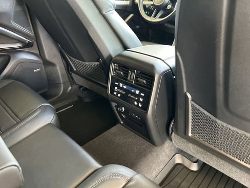 Used 2024 Porsche Cayenne Coupe w/ Premium Package Plus image 19