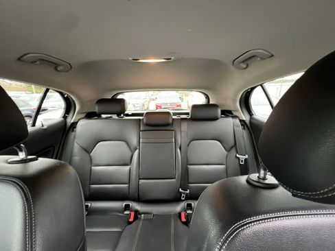 Used 2015 Mercedes-Benz GLA 250 image 5