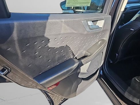 Used 2020 Ford Escape SEL image 29