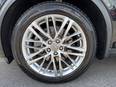 Used 2023 Acura MDX SH-AWD w/ Advance Package image 16