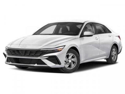 New 2025 Hyundai Elantra SE