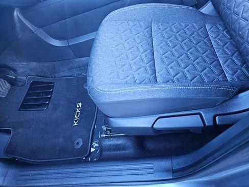 Certified 2025 Nissan Kicks SV image 13