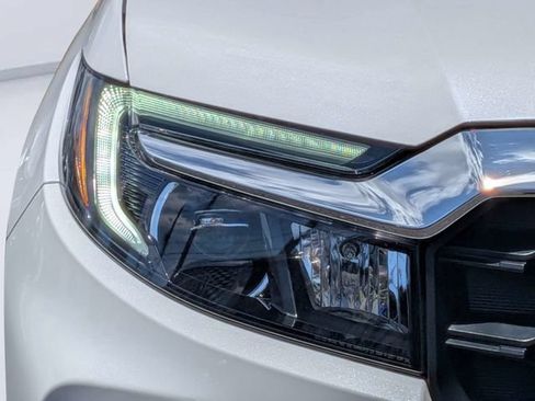 Used 2023 Honda Passport EX-L image 9