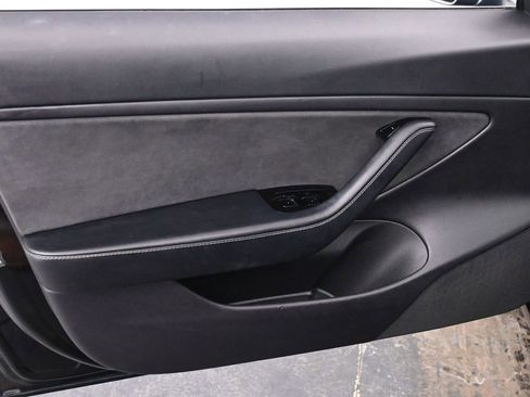 Used 2018 Tesla Model 3 Long Range image 10