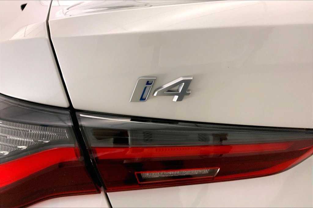 Used 2024 BMW i4 xDrive40i w/ Premium Package AWD/4WD image 7