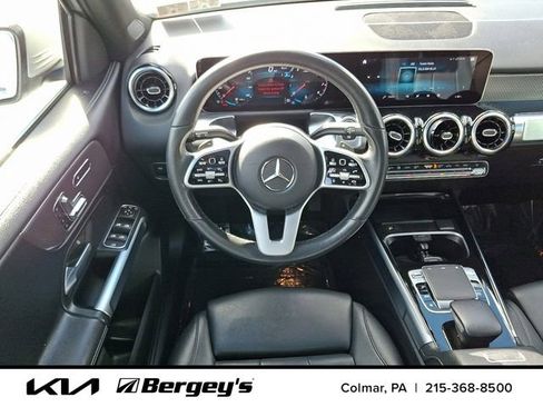 Used 2020 Mercedes-Benz GLB 250 4MATIC image 13