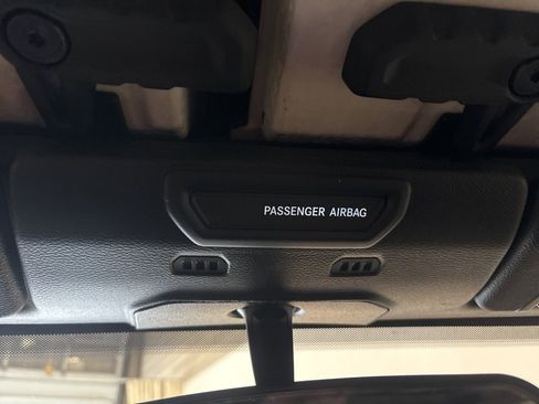 Used 2018 Jeep Wrangler Unlimited Sport S image 22