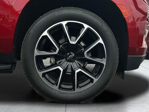 Used 2024 Chevrolet Tahoe RST w/ Luxury Package AWD/4WD image 31
