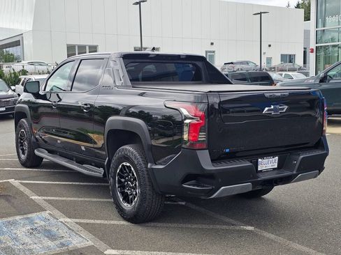 Used 2026 Chevrolet Silverado EV Trail Boss AWD/4WD image 3