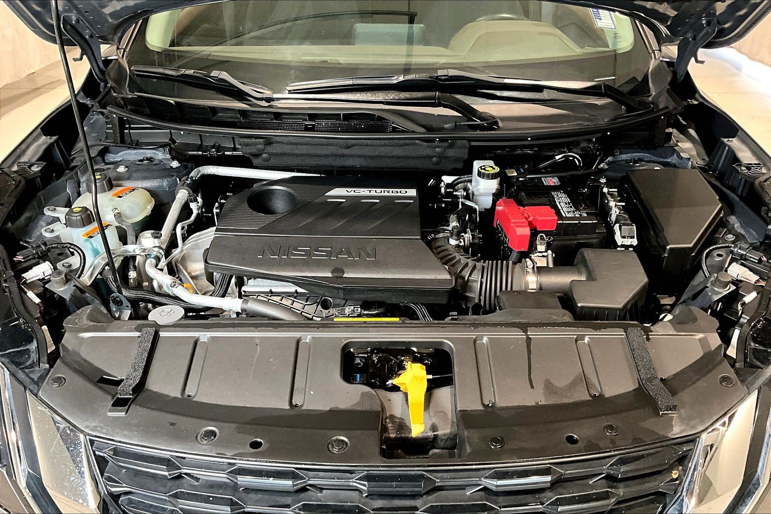 Used 2023 Nissan Rogue S AWD/4WD image 29