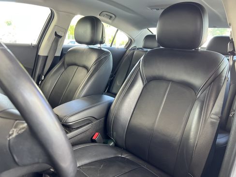 Used 2014 Buick LaCrosse Leather FWD image 16