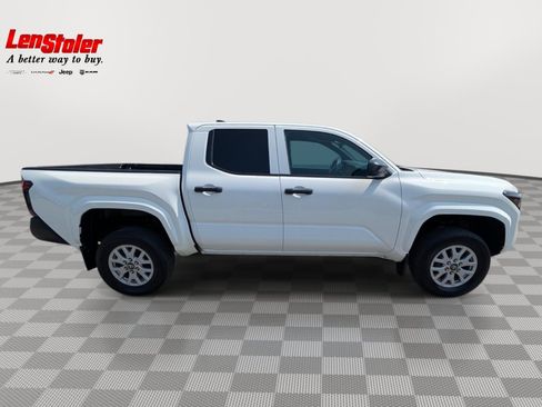 Used 2024 Toyota Tacoma SR AWD/4WD image 6