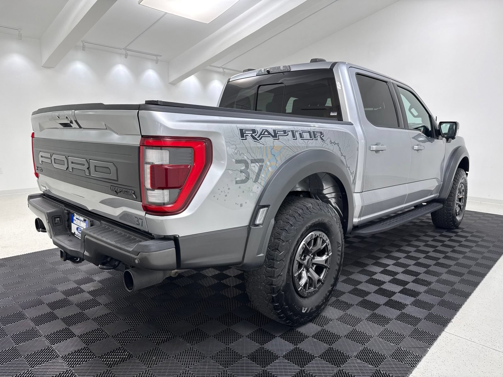 Used 2021 Ford F150 Raptor w/ Raptor 37 Performance Package AWD/4WD image 8