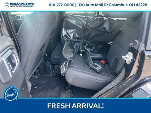 Used 2021 Jeep Wrangler Unlimited Sahara w/ Uconnect 4C Nav & Sound Group AWD/4WD image 13