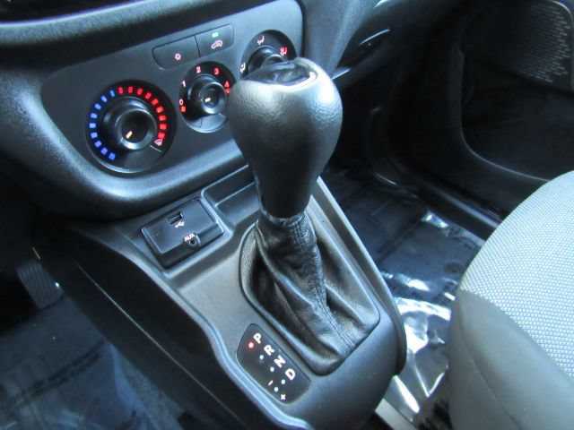 Used 2015 RAM ProMaster City Tradesman w/ Rear Back-up Camera Group FWD image 35
