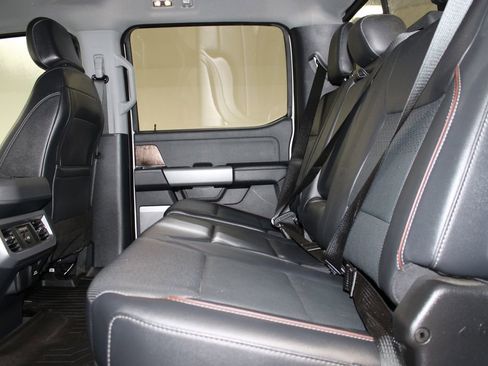 Used 2024 Ford F250 Lariat w/ Black Appearance Package image 30