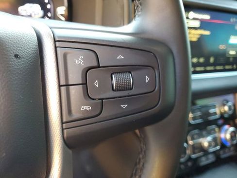 Used 2023 GMC Yukon Denali image 23