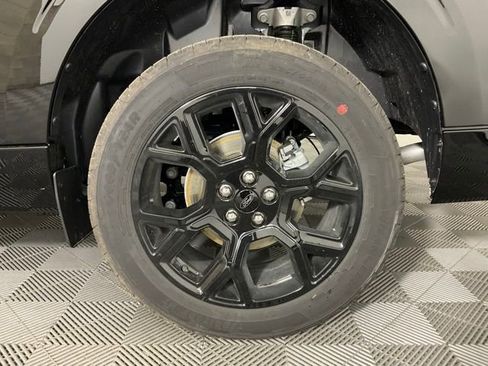 New 2025 Ford Maverick Lobo image 10