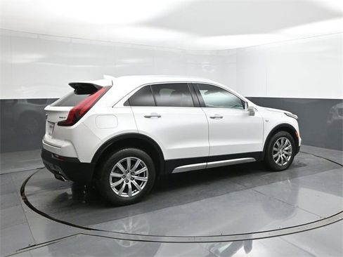 Used 2019 Cadillac XT4 Premium Luxury w/ Cold Weather Package image 11