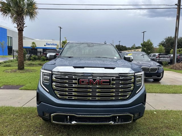 Used 2025 GMC Sierra 1500 Denali AWD/4WD image 2