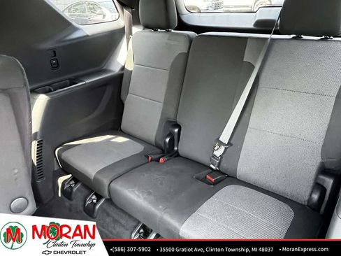 Certified 2023 Chevrolet Traverse LT FWD image 12