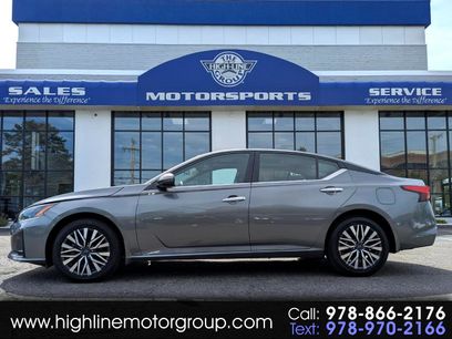 Used 2023 Nissan Altima 2.5 SV w/ SV Premium Package