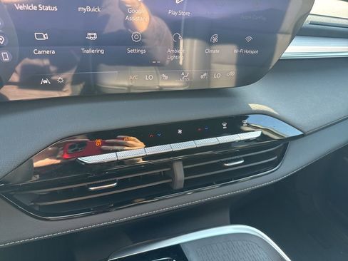 New 2026 Buick Enclave Preferred w/ Power Package AWD/4WD image 34