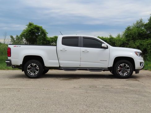 Certified 2019 Chevrolet Colorado Z71 AWD/4WD image 2