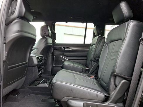 New 2023 Jeep Wagoneer Series III w/ Convenience Group I image 13