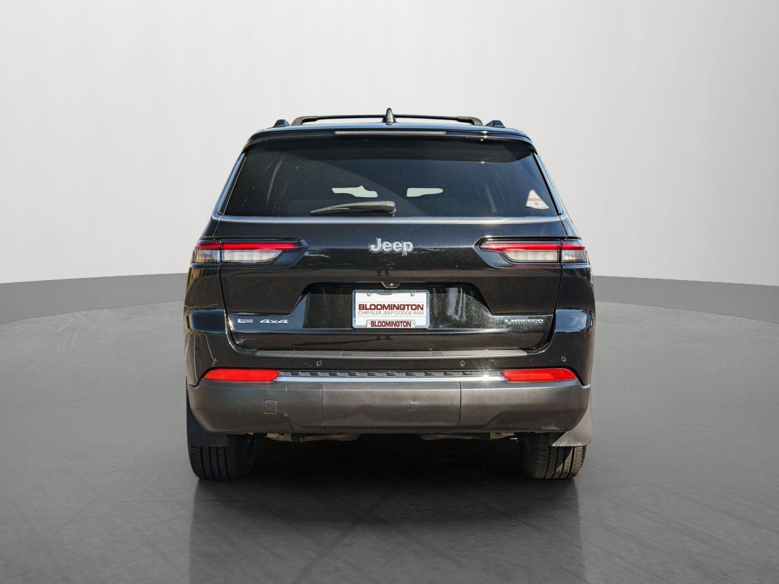 Used 2022 Jeep Grand Cherokee L Limited AWD/4WD image 6