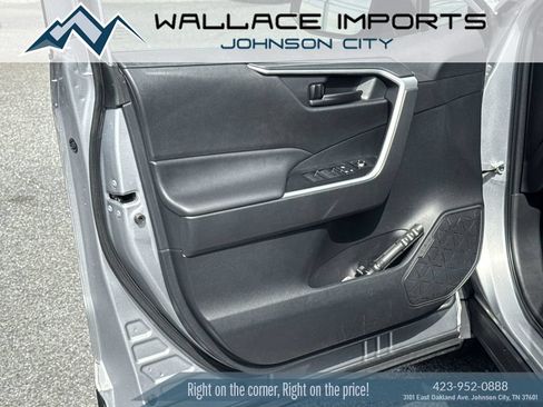 Used 2024 Toyota RAV4 LE AWD/4WD image 13